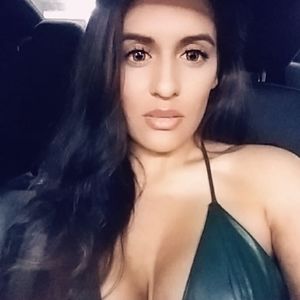 Meet your Posher, Carolina